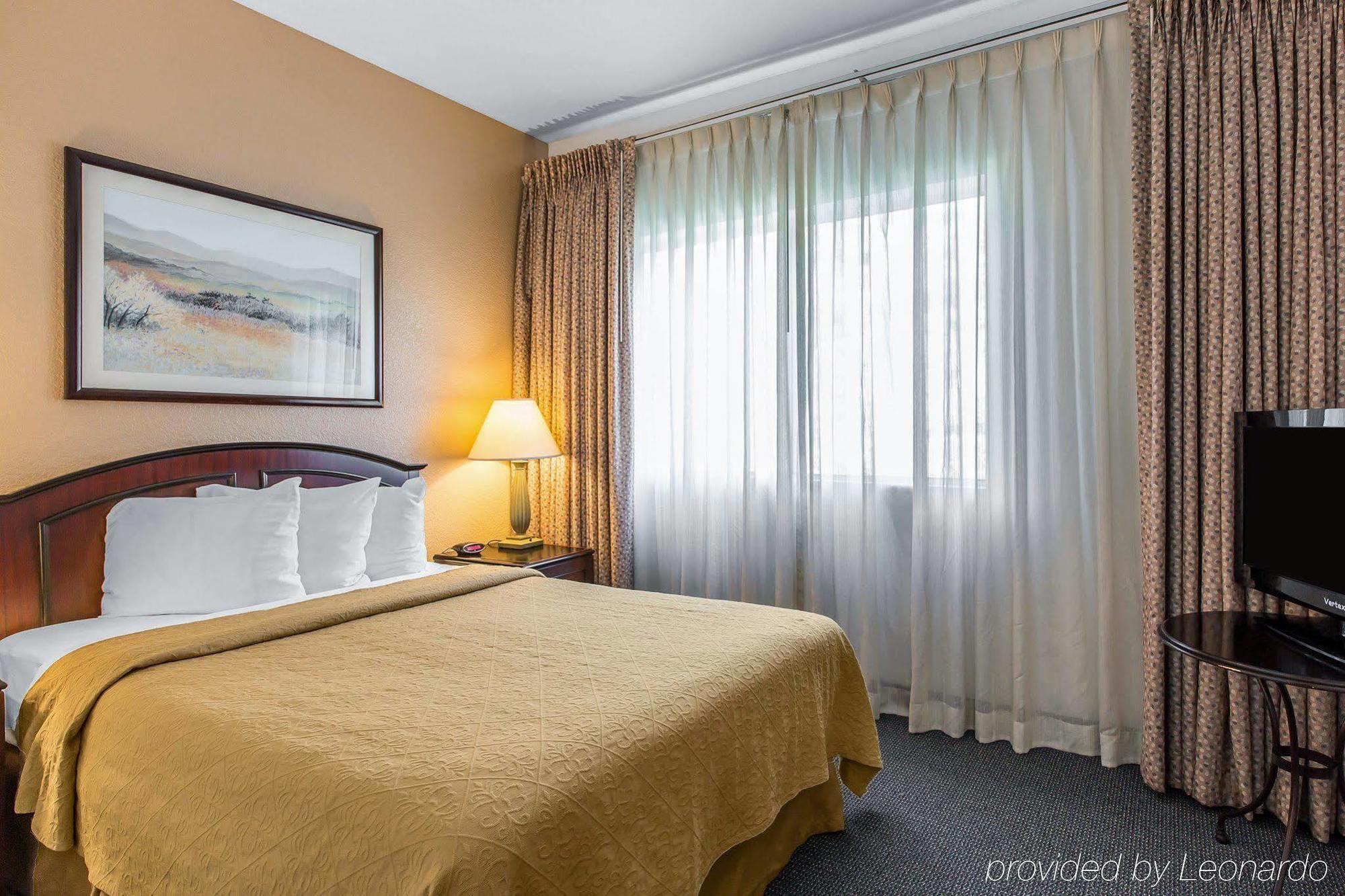 Quality Inn & Suites Oceanview Dana Point Exterior photo